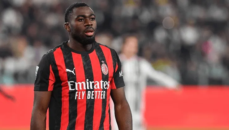 德甲直播-迪马：费内巴切签贡多齐后，加拉塔萨雷有意从米兰签福法纳