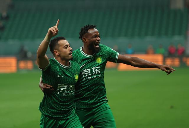 【中超】恩加德乌头球 国安4比1西海岸迎主场首胜