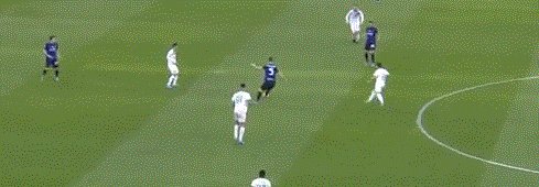 体育直播-【意甲】本土国脚锋线2球+中楣 国米主场0比2萨索洛